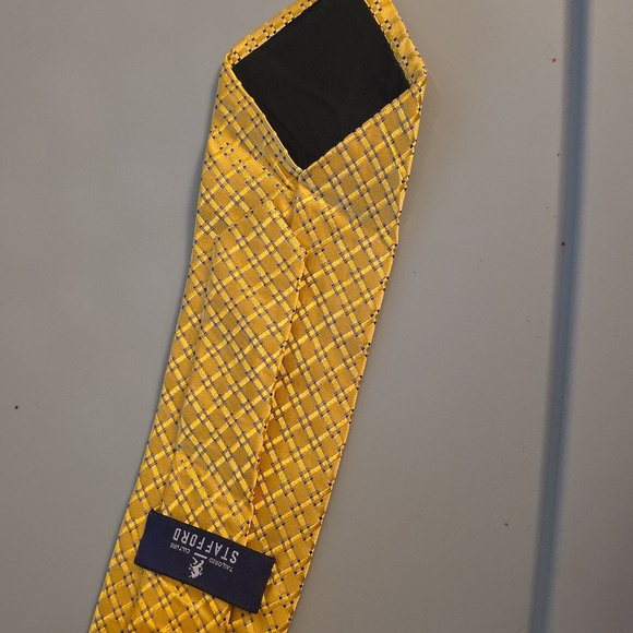 (J28) Stafford Yellow Patterned Men's Tie - Picture 2 of 5